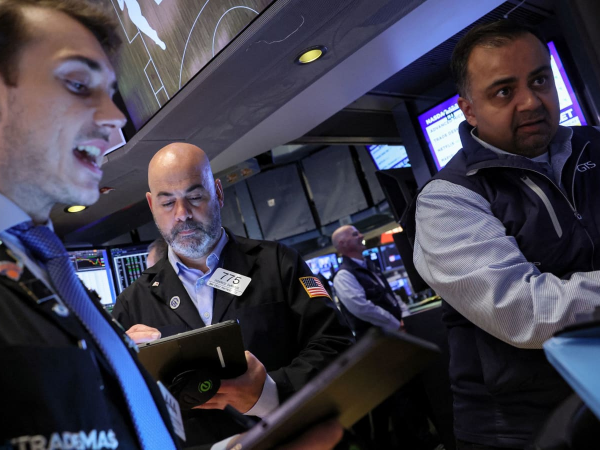 10-year Treasury yield continues June slide on signs of weak labor market