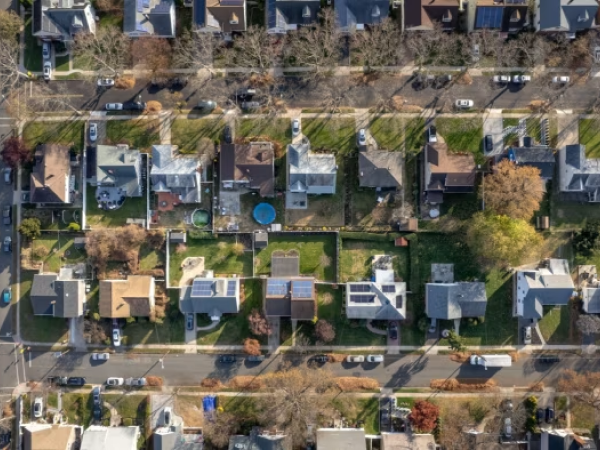 The US housing _lock-in effect_ –quantified